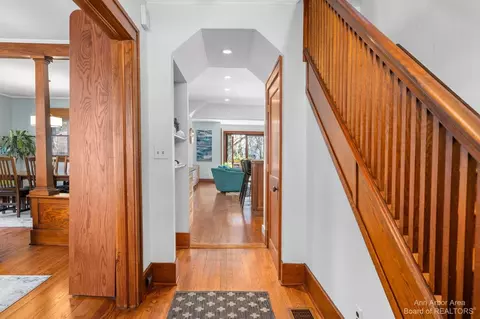 439 Eberwhite Blvd, Ann Arbor, MI 48103 photo 14