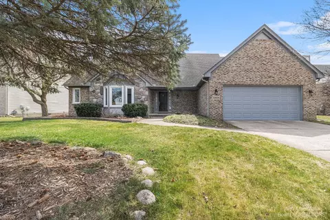 5818 Glen Creek Ct, Ann Arbor, MI 48108