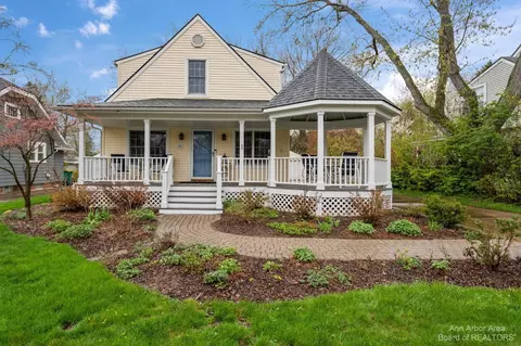 75 Hillcrest Blvd, Ypsilanti, MI 48197