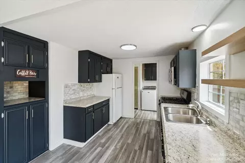 780 E Pifer Rd, Dowling, MI 49050 photo 5