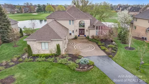 3165 Heather Rd, Ann Arbor, MI 48108