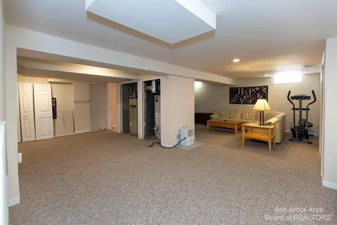 689 Glenwyth, Brighton, MI 48116 photo 17