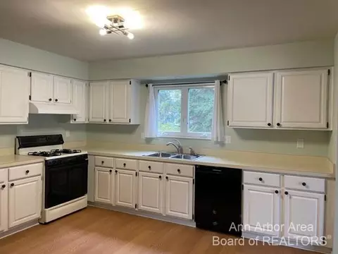 689 Glenwyth, Brighton, MI 48116 photo 26