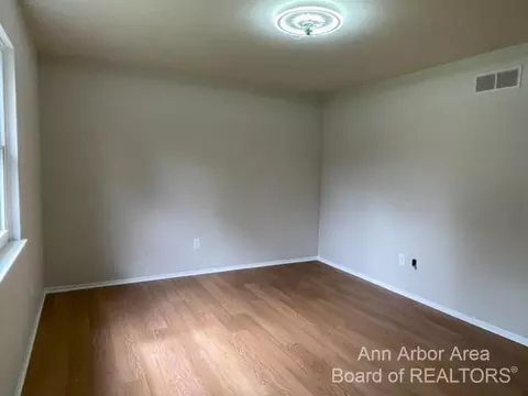 689 Glenwyth, Brighton, MI 48116 photo 37