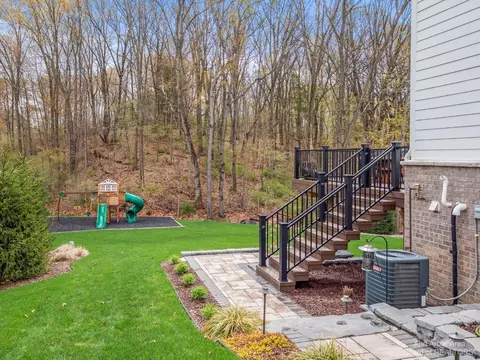 5616 Eggert Pl, Brighton, MI 48116 photo 33