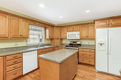 4119 Feldman Ct, Jackson, MI 49201 photo 9