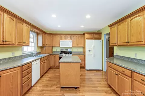 4119 Feldman Ct, Jackson, MI 49201 photo 8