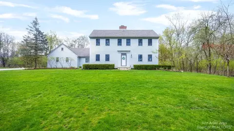 2770 E Delhi Rd, Ann Arbor, MI 48103