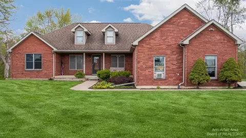 12150 Stony Creek Rd, Milan, MI 48160