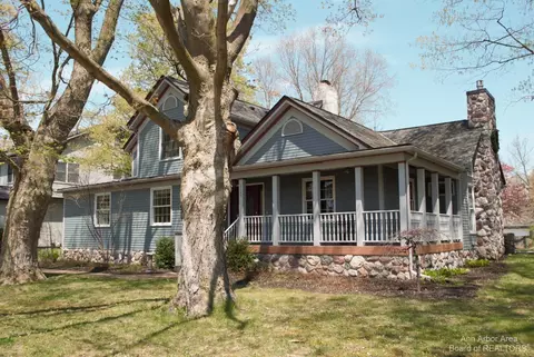 7648 Forest St, Dexter, MI 48130 photo 3