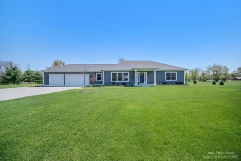 873 Country Rd, Ann Arbor, MI 48103