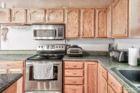 617 W 7th St, Monroe, MI 48161 photo 5
