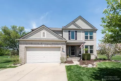 47382 Fairlawn Ct, Canton, MI 48188