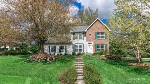 4834 Greenook Ct, Ann Arbor, MI 48103