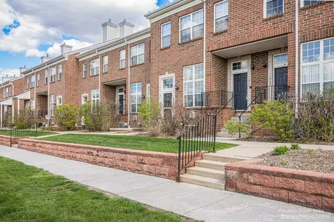1938 Lindsay Ln, Ann Arbor, MI 48104