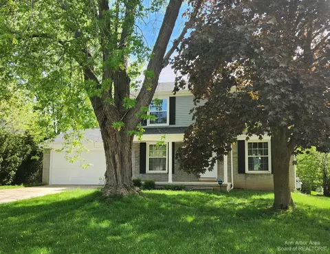 2735 Foster Ave, Ann Arbor, MI 48108