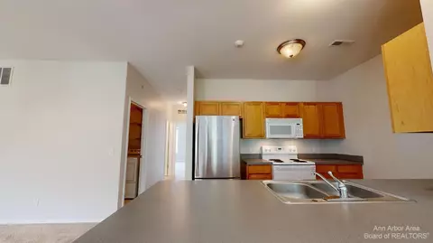 40433 Glen Eagle Ln, Canton, MI 48188 photo 6