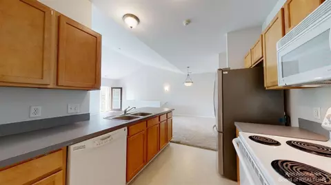 40433 Glen Eagle Ln, Canton, MI 48188 photo 5