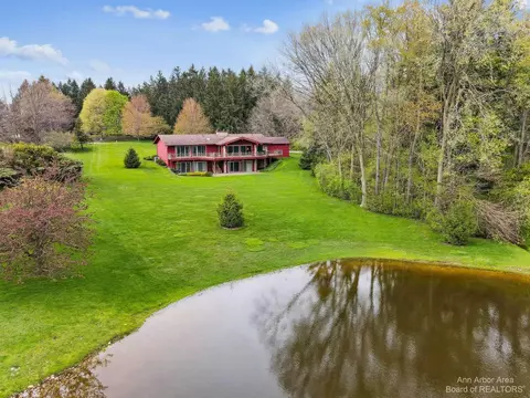 3989 N Michael Rd, Ann Arbor, MI 48103