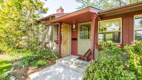 2274 Parkwood Ave, Ann Arbor, MI 48104