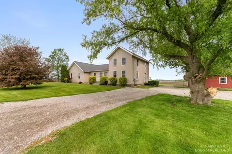 9426 Centennial Rd, Britton, MI 49229