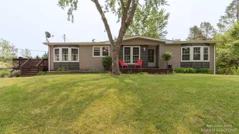 12841 Schleweis Rd, Manchester, MI 48158