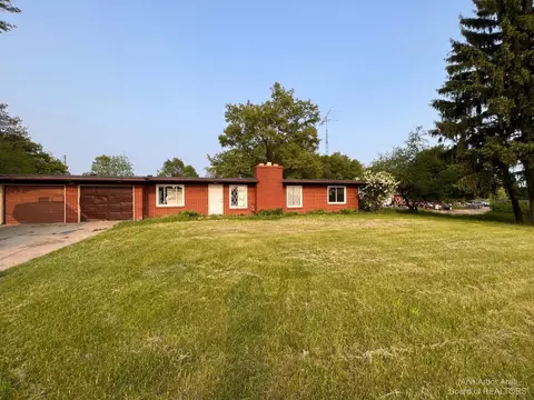 4105 List Rd, Grass Lake, MI 49240