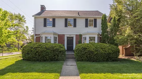 216 S Revena Blvd, Ann Arbor, MI 48103
