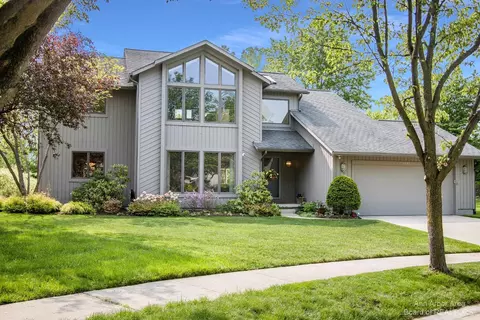 3940 Wynnstone Dr, Ann Arbor, MI 48105