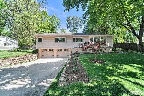 2529 Towner Blvd, Ann Arbor, MI 48104
