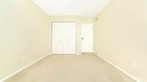 758 Watersedge Dr, Ann Arbor, MI 48105 photo 17