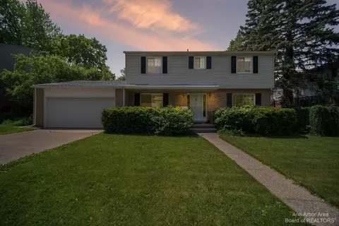 1306 Ardmoor Ave, Ann Arbor, MI 48103