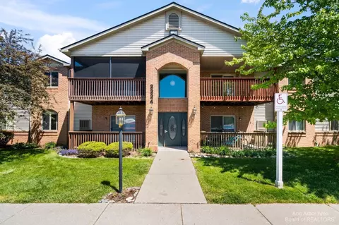 2224 Touchdown Ct #1, Ypsilanti, MI 48197