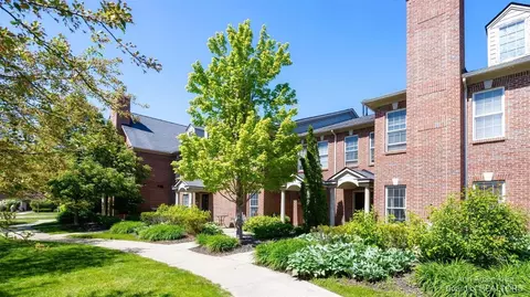 5704 Wellesley Ln, Ypsilanti, MI 48197