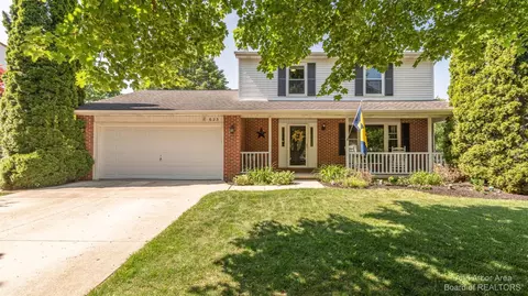 623 Berkshire Dr, Saline, MI 48176