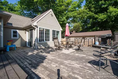 231 E Washington St, Dimondale, MI 48821 photo 14