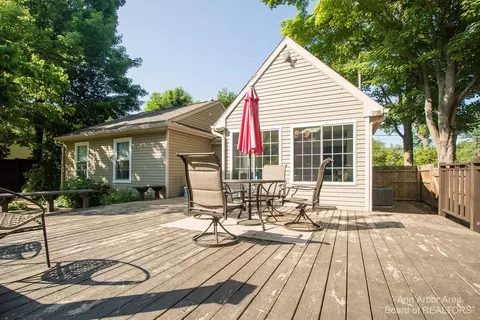 231 E Washington St, Dimondale, MI 48821 photo 15