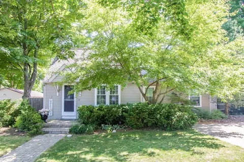 231 E Washington St, Dimondale, MI 48821 photo 2