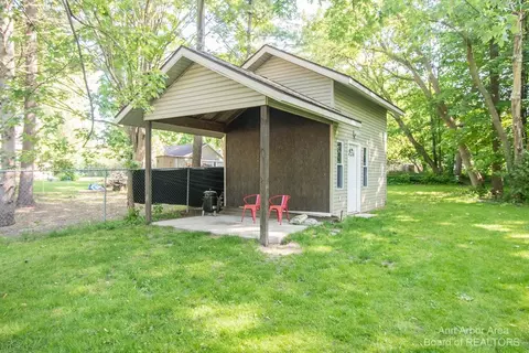 231 E Washington St, Dimondale, MI 48821 photo 55