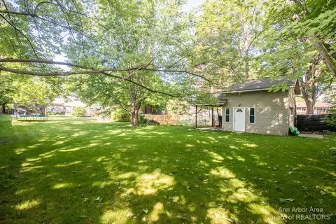 231 E Washington St, Dimondale, MI 48821 photo 57