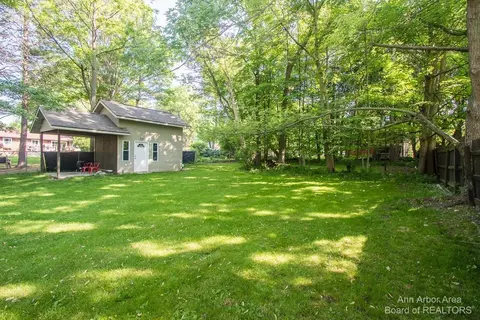 231 E Washington St, Dimondale, MI 48821 photo 54