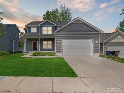 2508 Banyan Ct, Ann Arbor, MI 48103