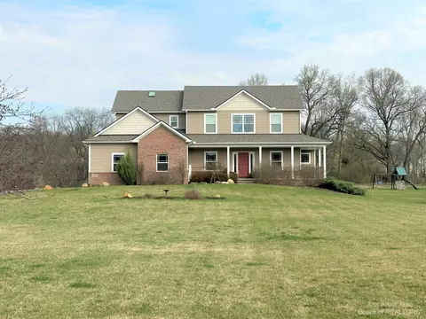 7680 Fox Trace Rd, Dexter, MI 48130