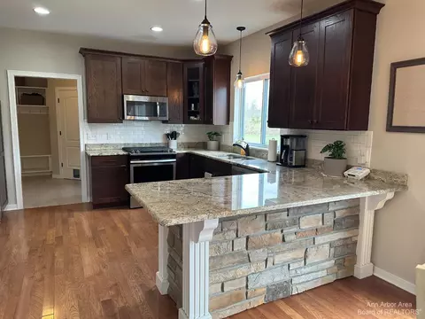 7680 Fox Trace Rd, Dexter, MI 48130 photo 7