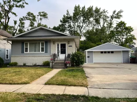 275 Hurd St, Milan, MI 48160