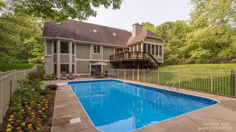 6745 W Huron River Dr, Dexter, MI 48130 photo 3