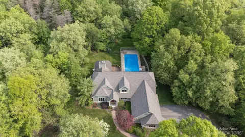 6745 W Huron River Dr, Dexter, MI 48130 photo 2