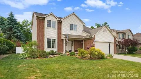 5733 Cedar Ridge Dr, Ann Arbor, MI 48103