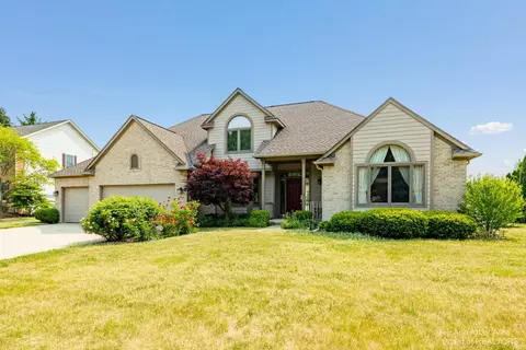 1753 Snowberry Ridge Rd, Ann Arbor, MI 48103