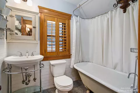 220 3rd St, Ann Arbor, MI 48103 photo 12